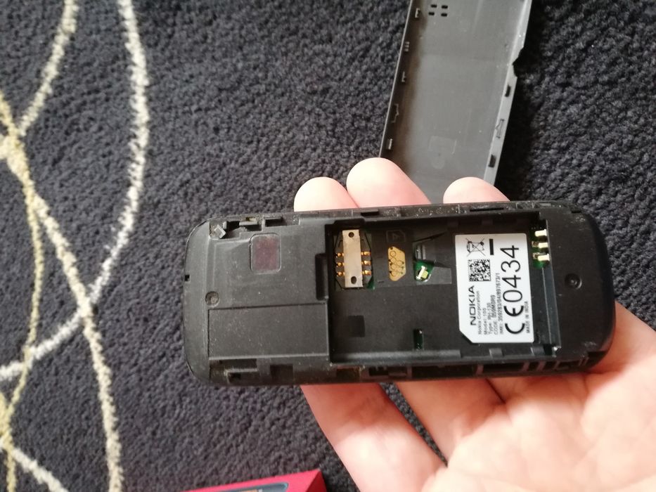 Telemóvel Nokia 100