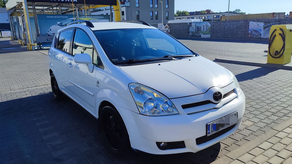 Toyota Corolla Verso 2.0 D4D 2005 OC/ Przegląd  na rok