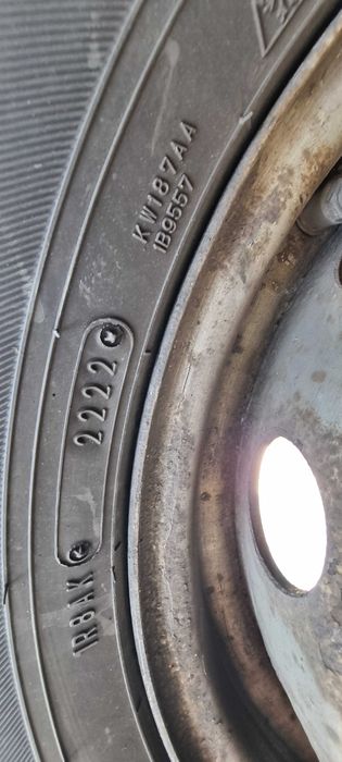 4 szt Felg z oponami iveco 70c