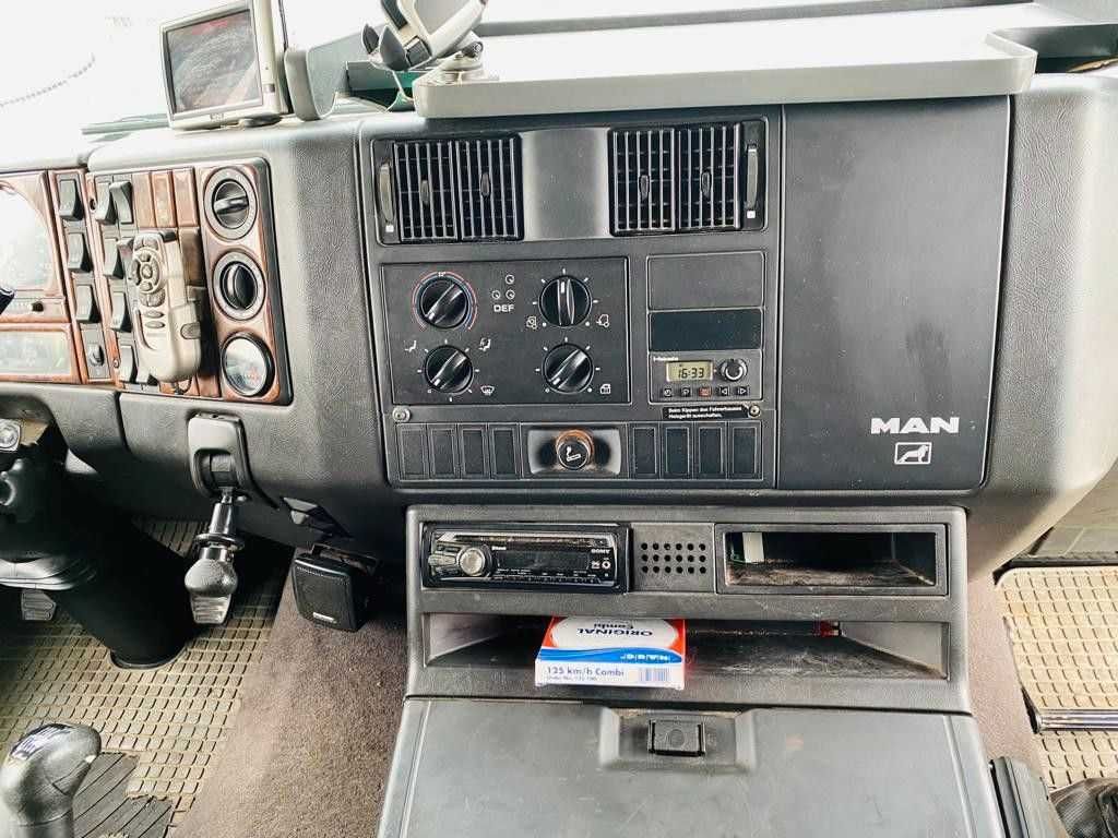 Самоскид MAN 33.464 Kipper 6x4 кран маніпулятор Hiab 400  19м  6700 кг
