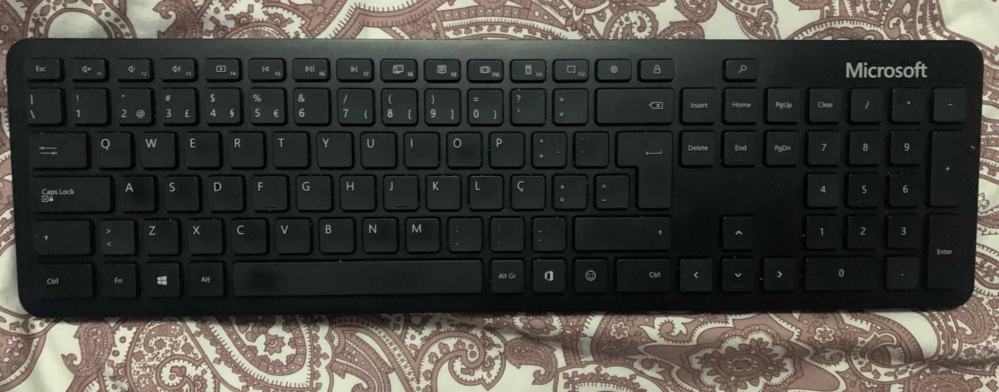 Teclado Microsoft Keyboard PT-PT