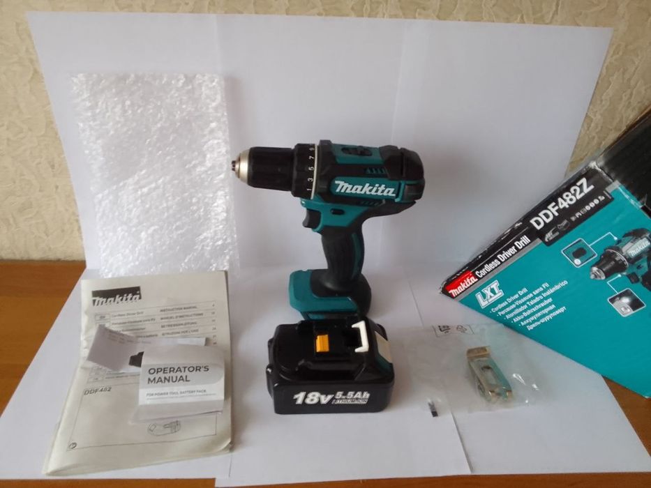 Акумуляторна дриль-шуруповерт Makita DDF482Z