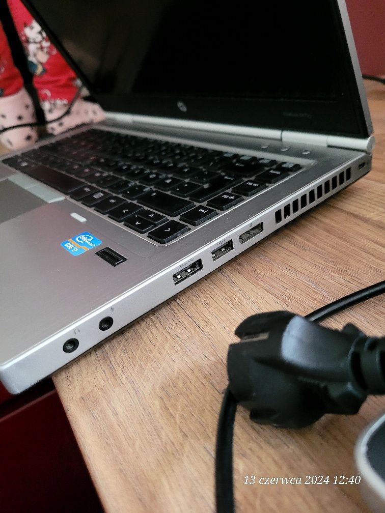 Sprzedam laptop hp