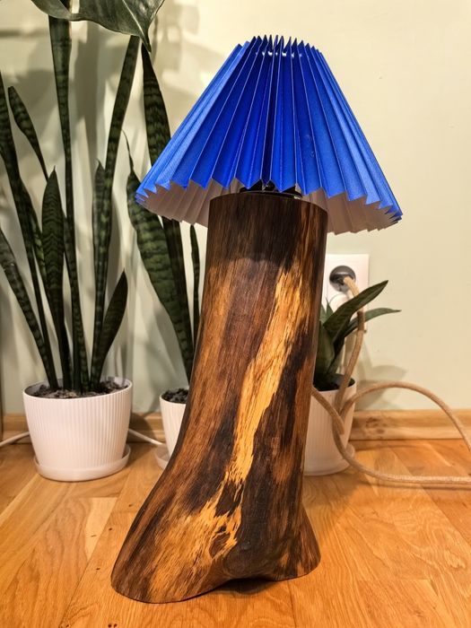 Drewniana lampka handmade