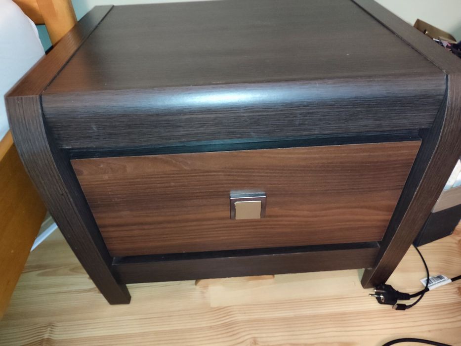 2 x Szafka nocna: LOREN-KOM1S wenge/akacja mali brąz