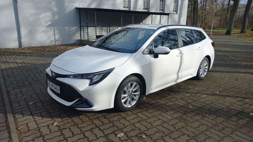 Toyota Corolla Hybryda +LPG , 06.2024 .Polski salon