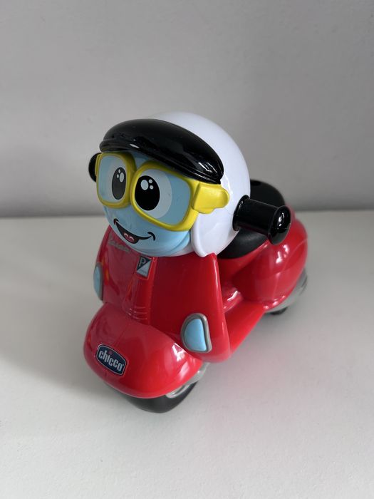 Chicco Mota Vespa com controlo remoto