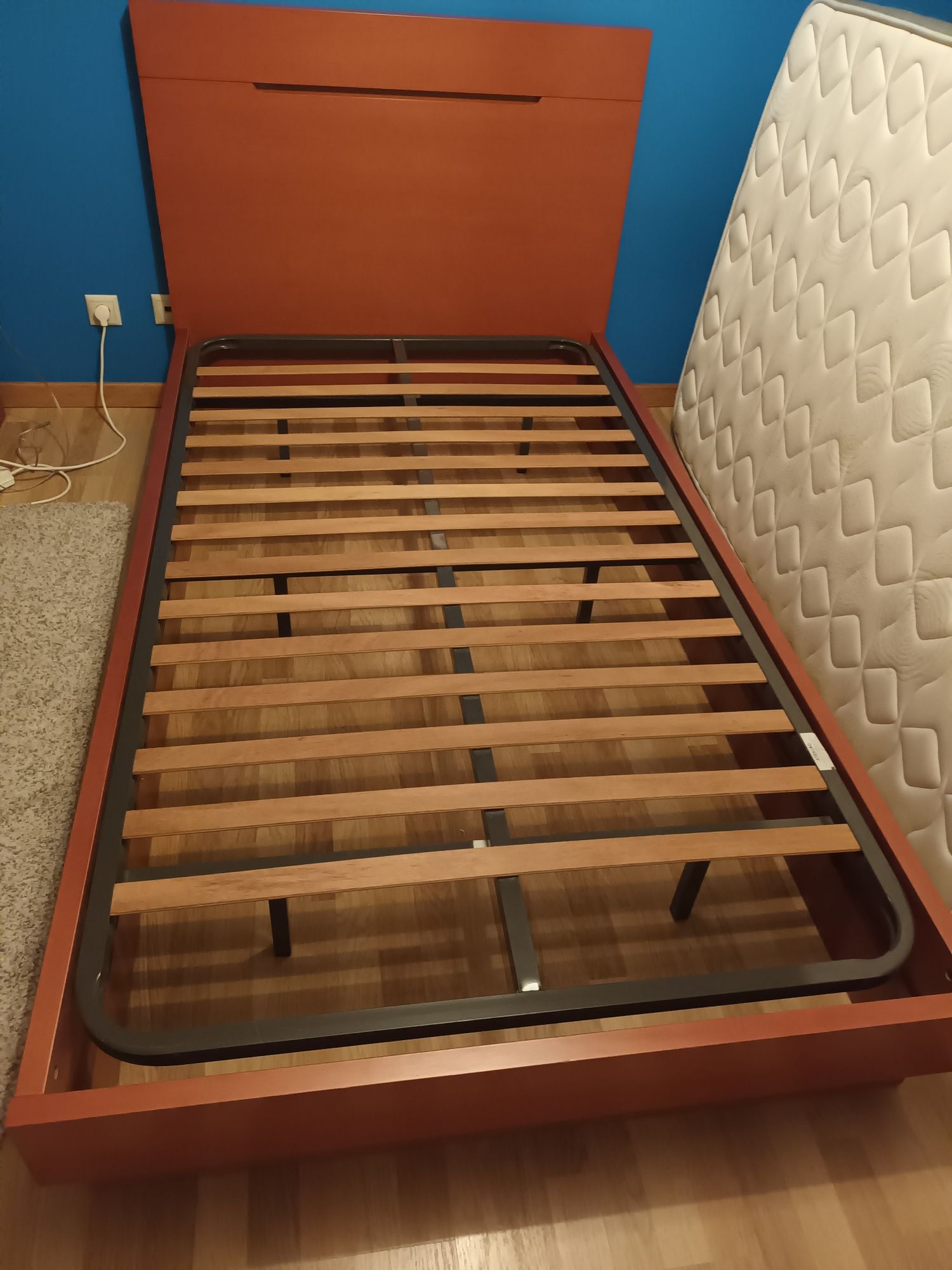 Cama solteiro c/ colchão