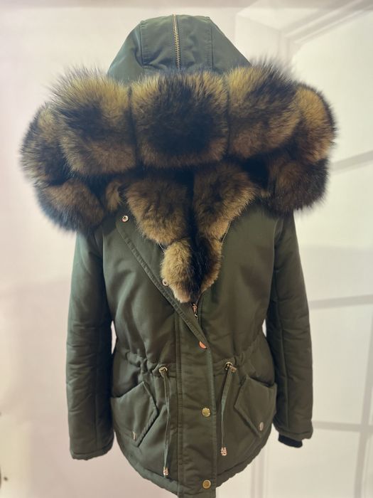 Парка з натуральних хутром