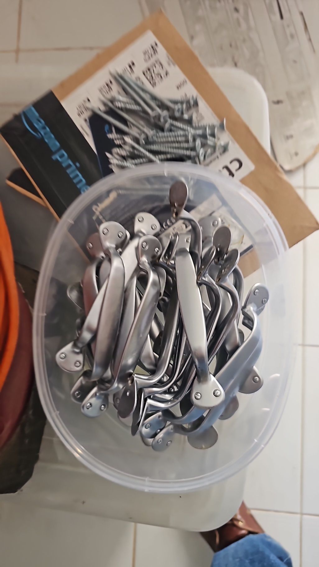 Pegas para gavetas 96mm