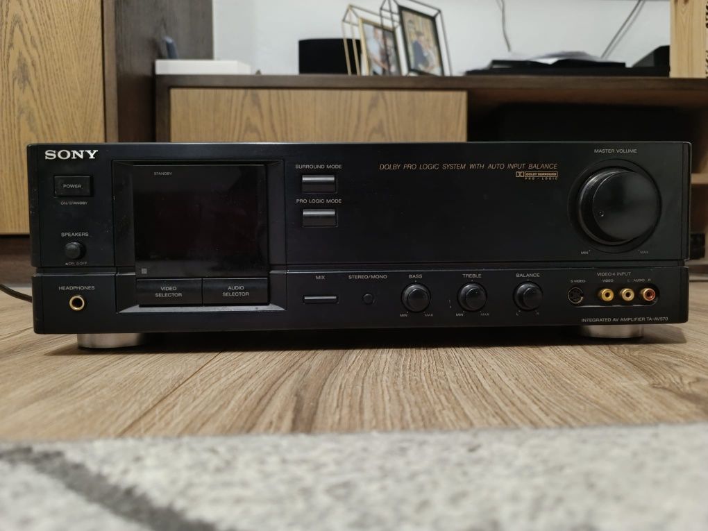 Amplituner sony ta-av-570