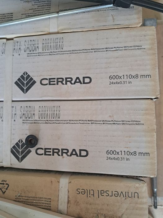 Płytki Cerrad 600x110x8 około 21m