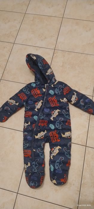 Kombinezon chłopięcy 6-9 m 68