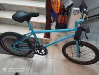 Bicicleta BMX de criança