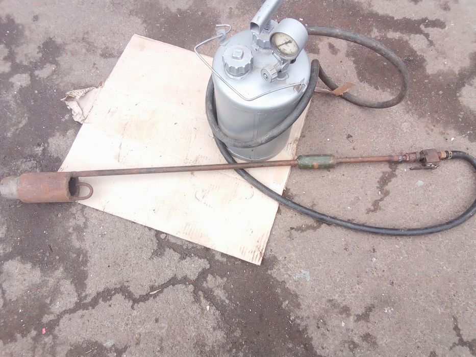 Лампа паяльна для смаління свиней