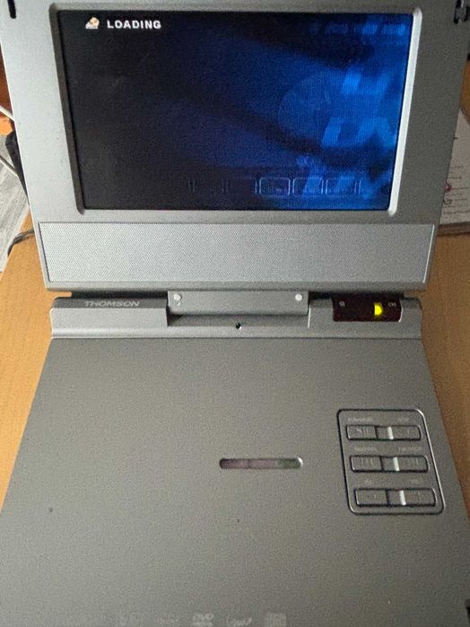 Leitor DVDs portátil Thomson DTH62464409332435201121