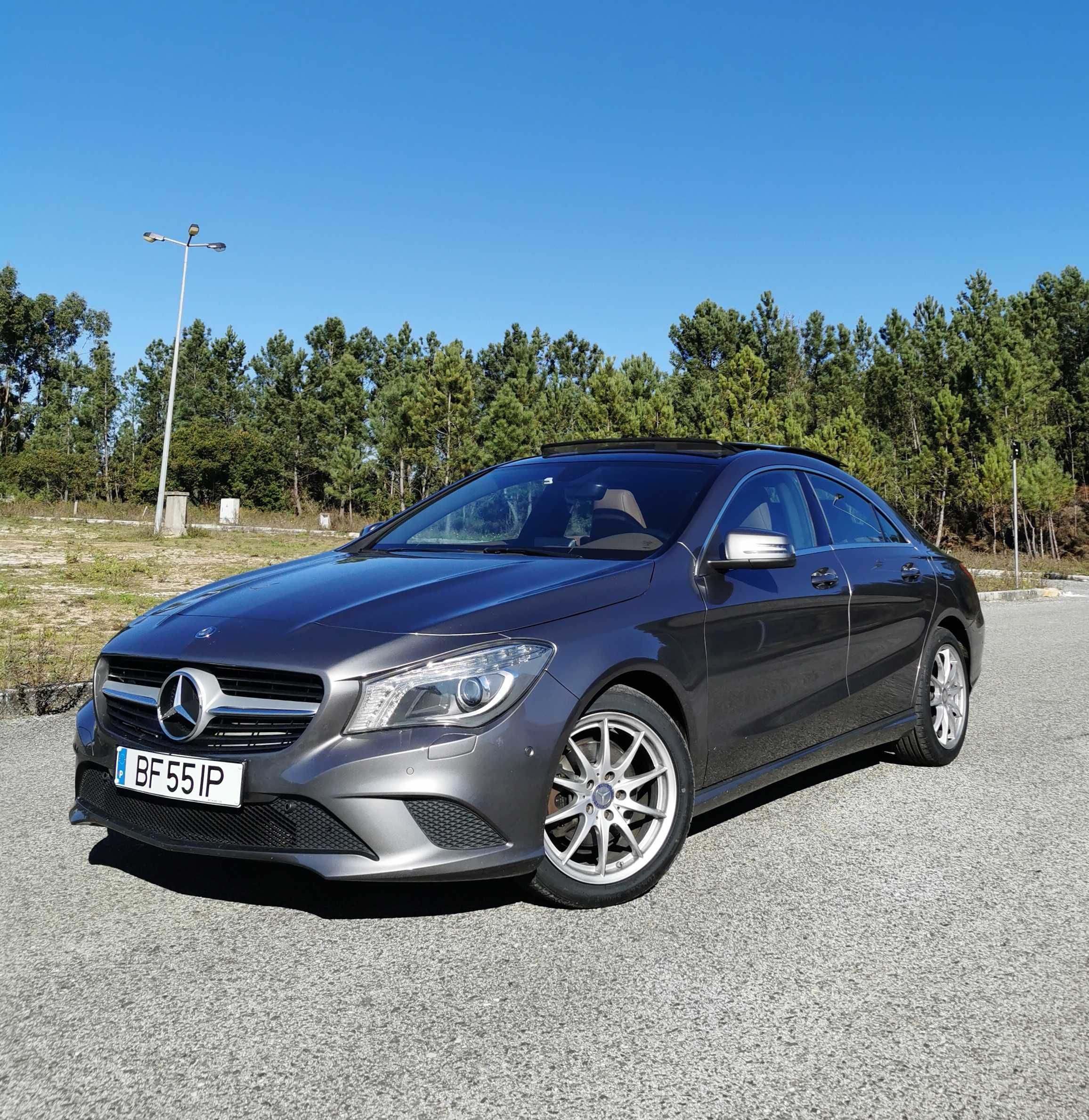 Mercedes Benz CLA220