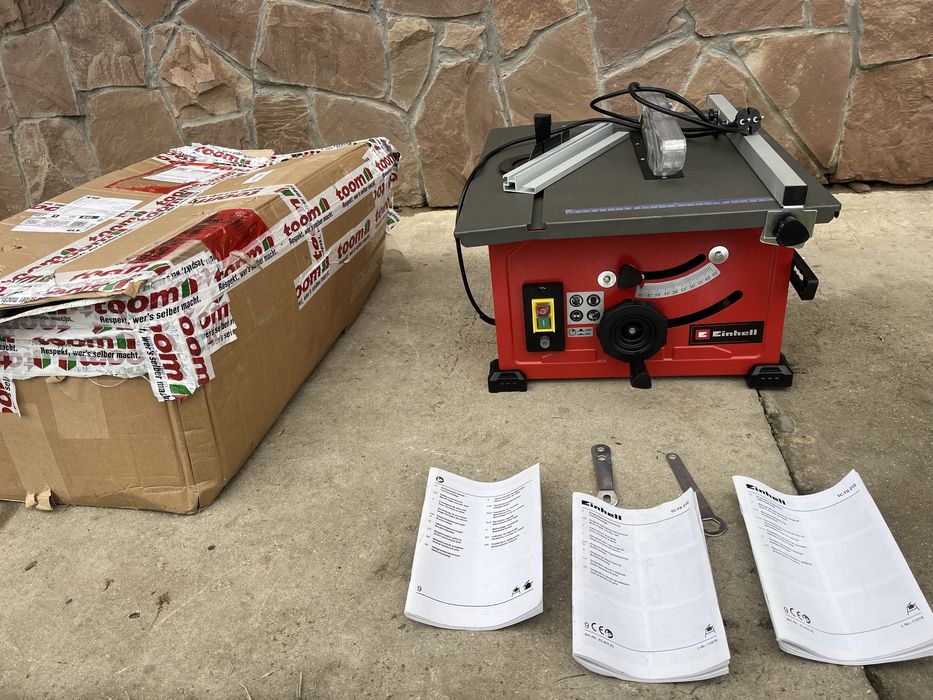Настільна циркулярна пила Einhell TC-TS 210