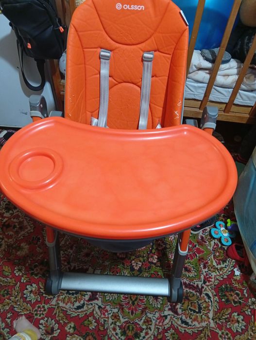 Продам столик для кормления