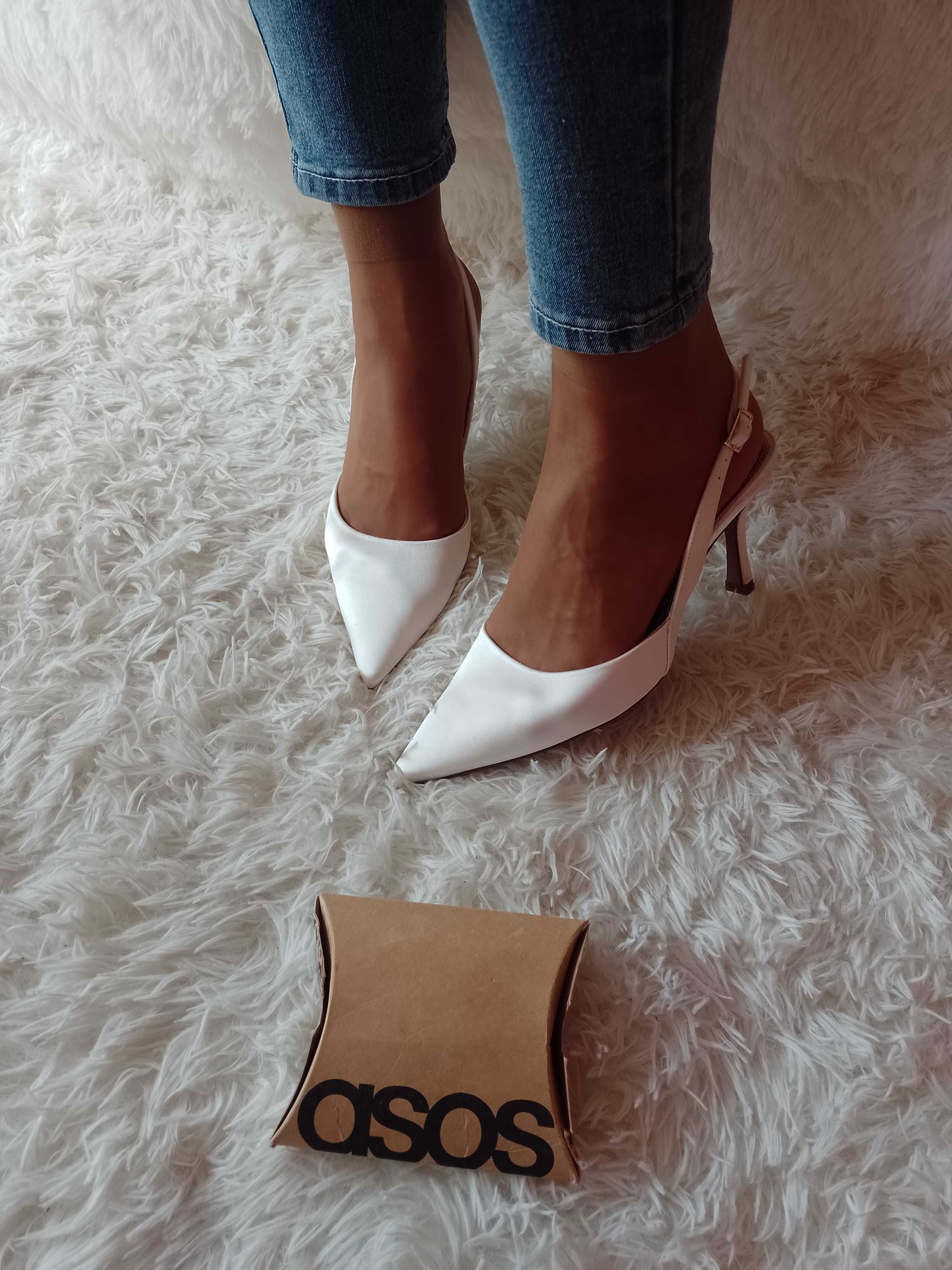 (40) ASOS/ Kremowe czółenka ślubne z odkrytą piętą z Londynu, NOWE