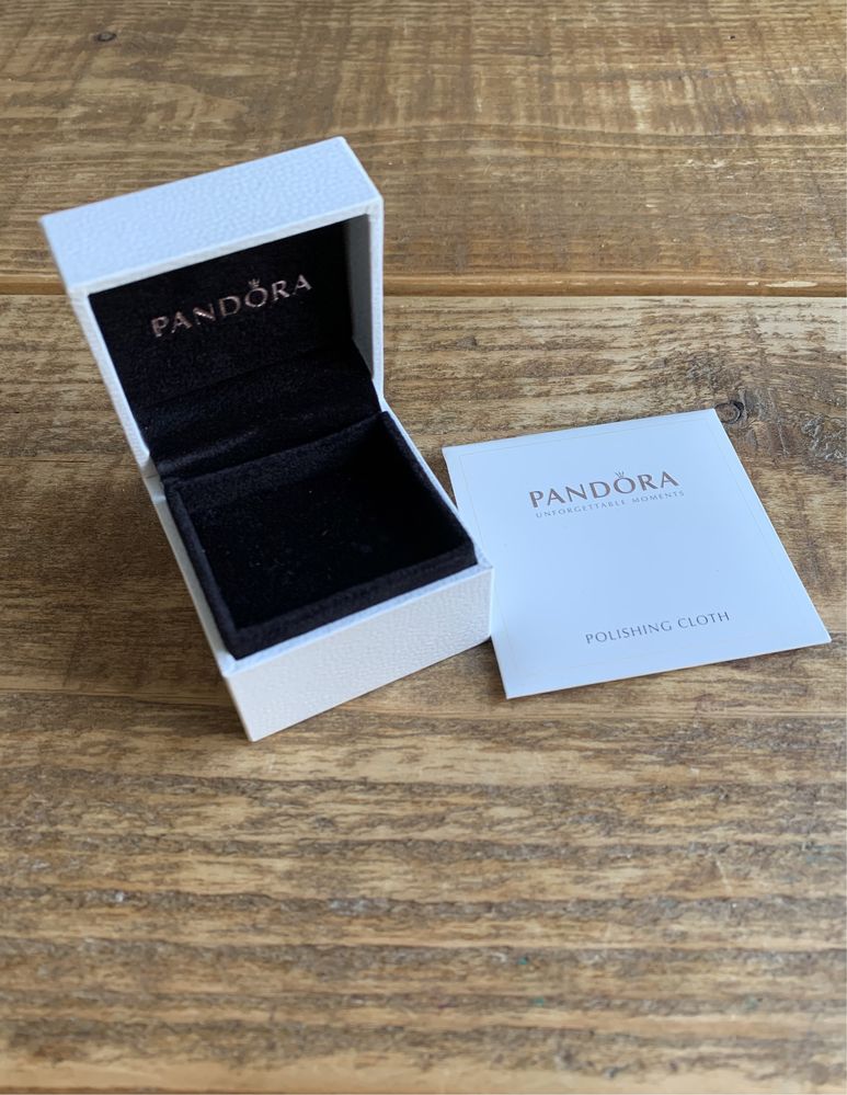 Pandora, charms, pudełko, opakowanie