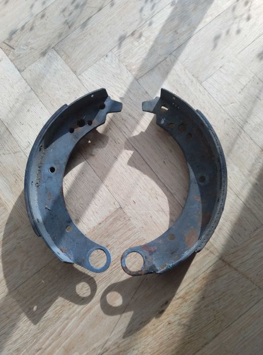 Kompletne Szczęki Hamulcowe Okładziny Fso Syrena Żuk Warszawa Uaz Gaz