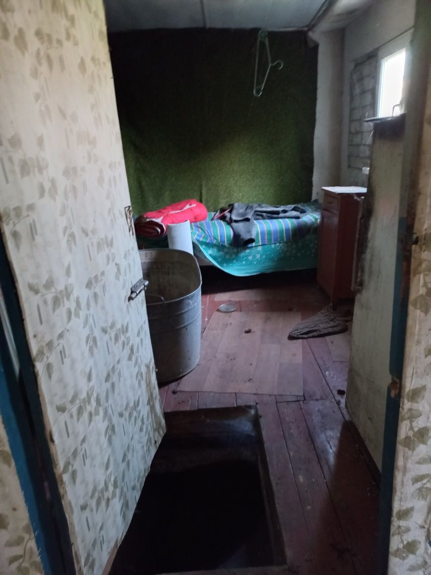 Продам дом  в Люботине с газом и водой