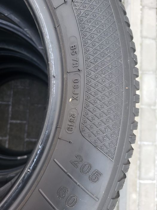 4x Opony Zimowe 205/60/16 Kleber Krisalp HP3 Bieżnik 7mm