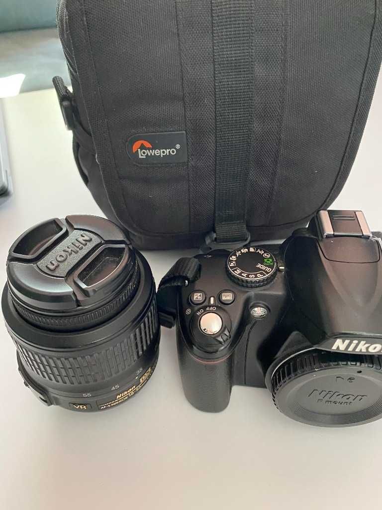 Nikon D3000 + 18-55 czarny + torba