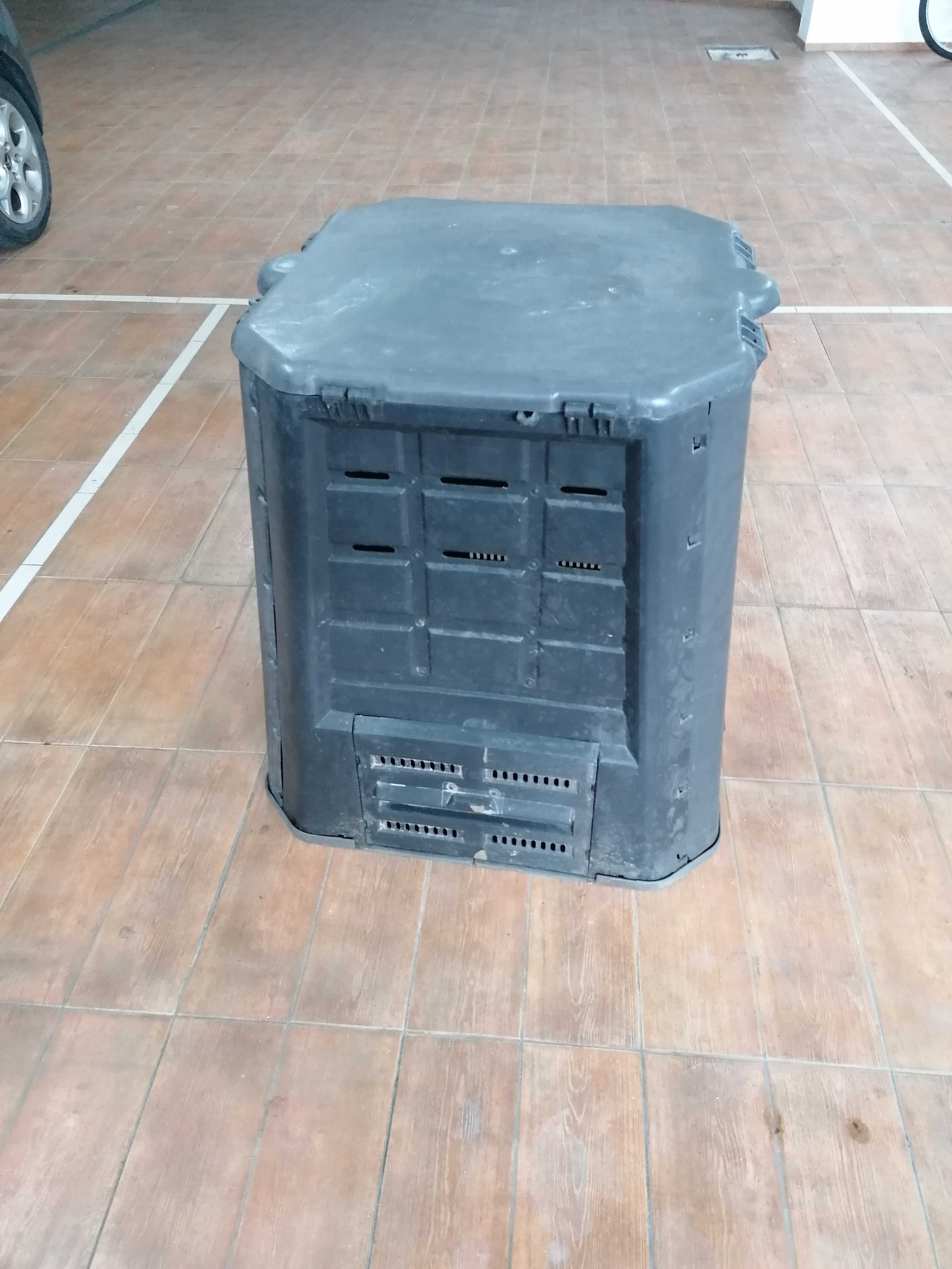 Compostor 60X60X73cm - 260L (usado)