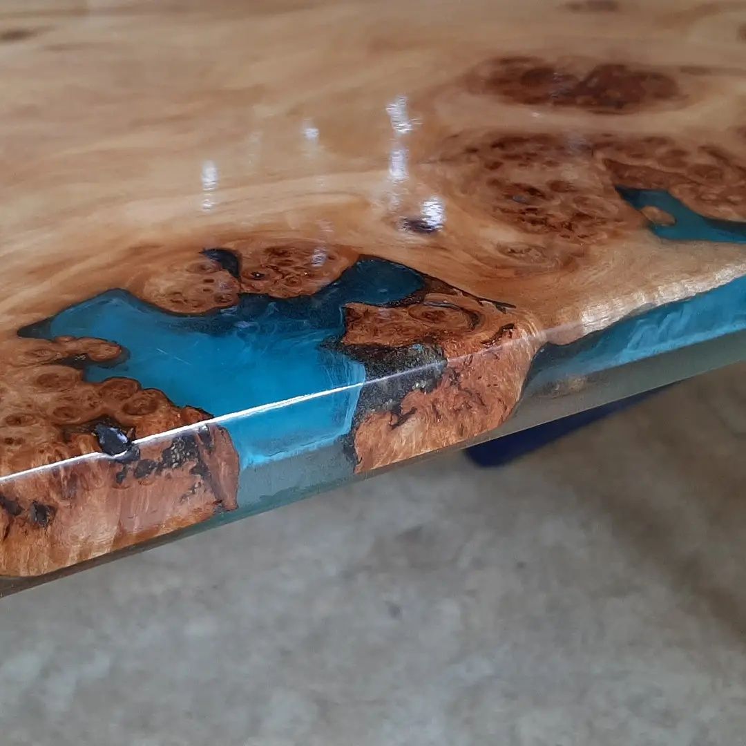 Blaty, stoły drewniane z żywicą epoksydową