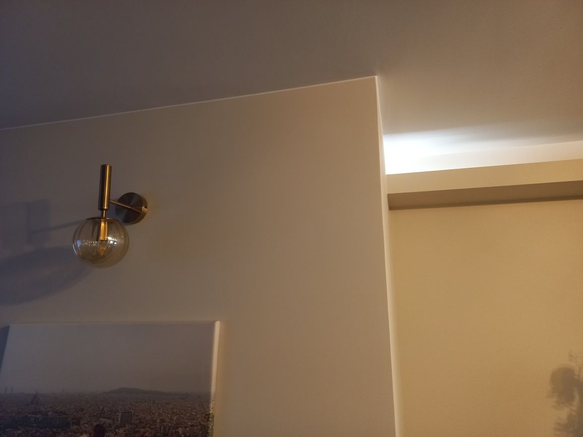Lampy wiszące wraz z kinkietem