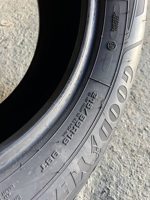 Шини 215/65 r16 98T Goodyear Ultragrip Performance 2021рік (1314)