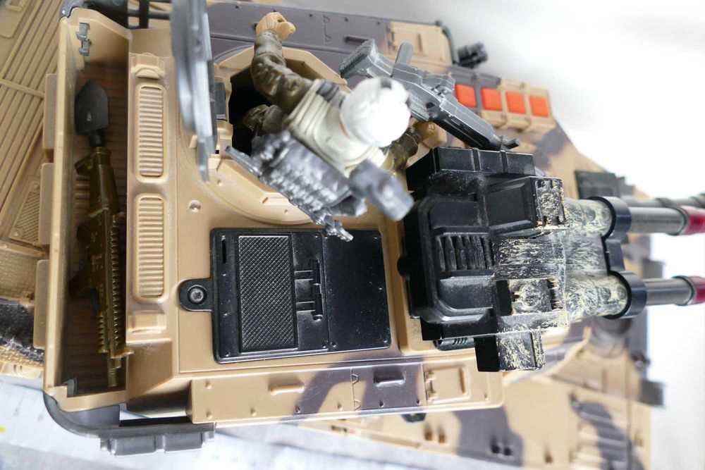 Czołg z żołnierzem, Soldier Force