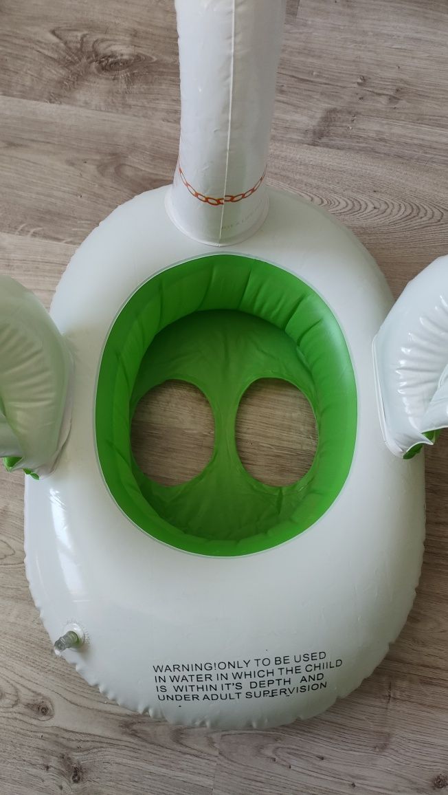 Koło łabędź do pływania