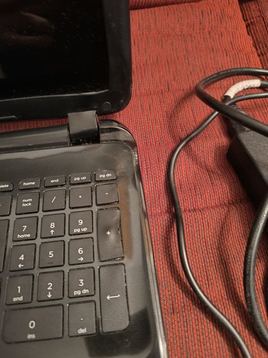 Portátil HP 15-d000sp