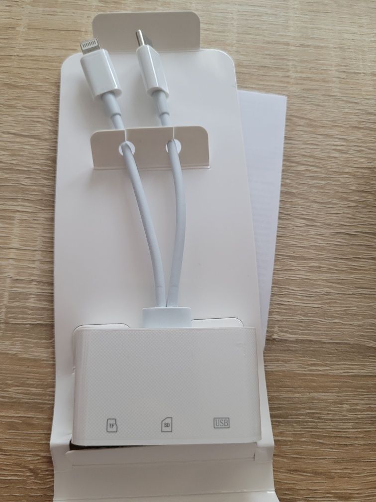 Przejściówka adapter wielofunkcyjny lightning USB C