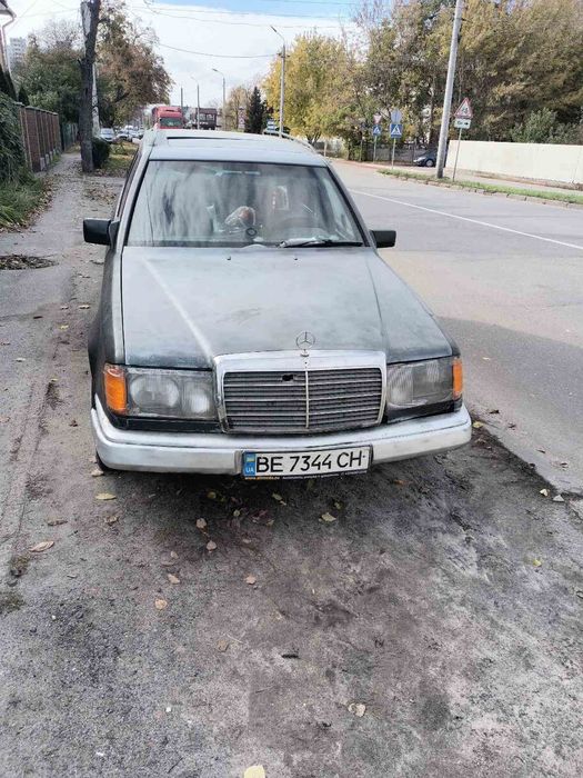Мерседес 124 універсал