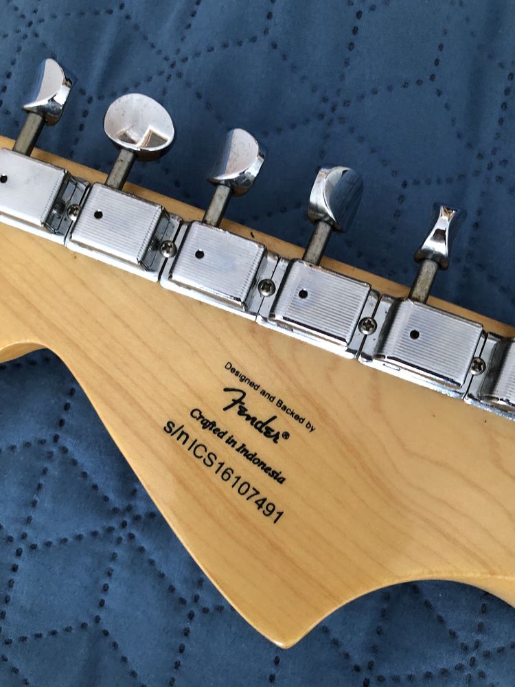 Squier Jaguar Vintage Modified