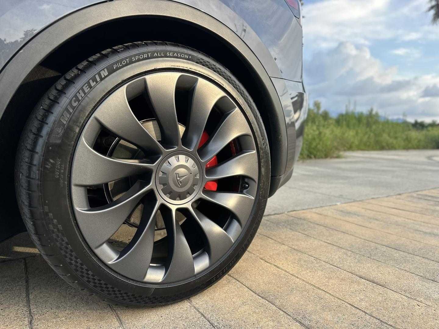 Tesla Model Y 2022 Тесла модель У Long Range 82 kWh Dual Motor  AWD