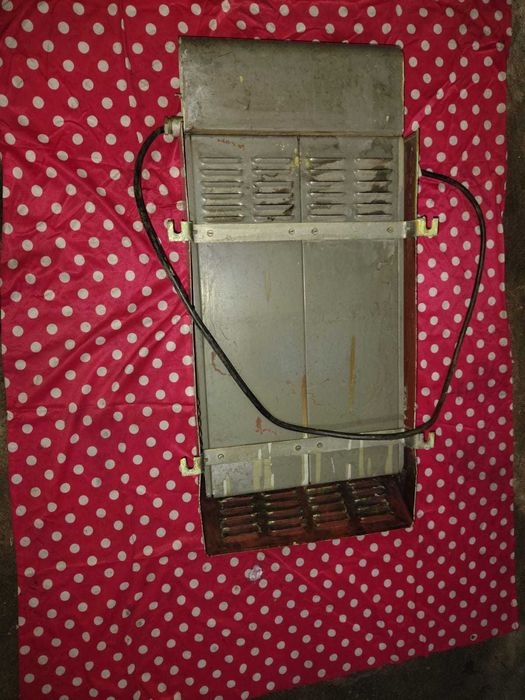 SPRAWNY grzejnik z wagonu PKP stary piecyk legenda PRL nagrzewnica