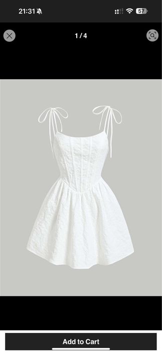 Біла сукня в корсетному стилі