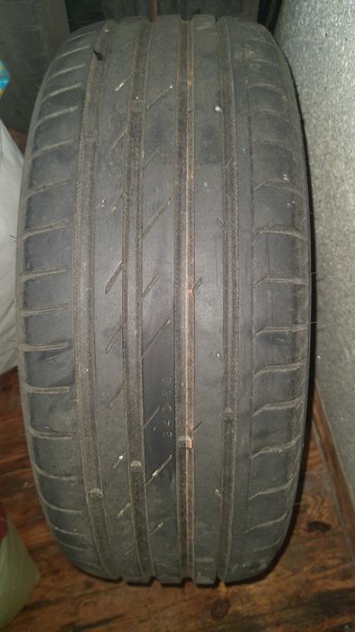 Резина літня  205/55 R16