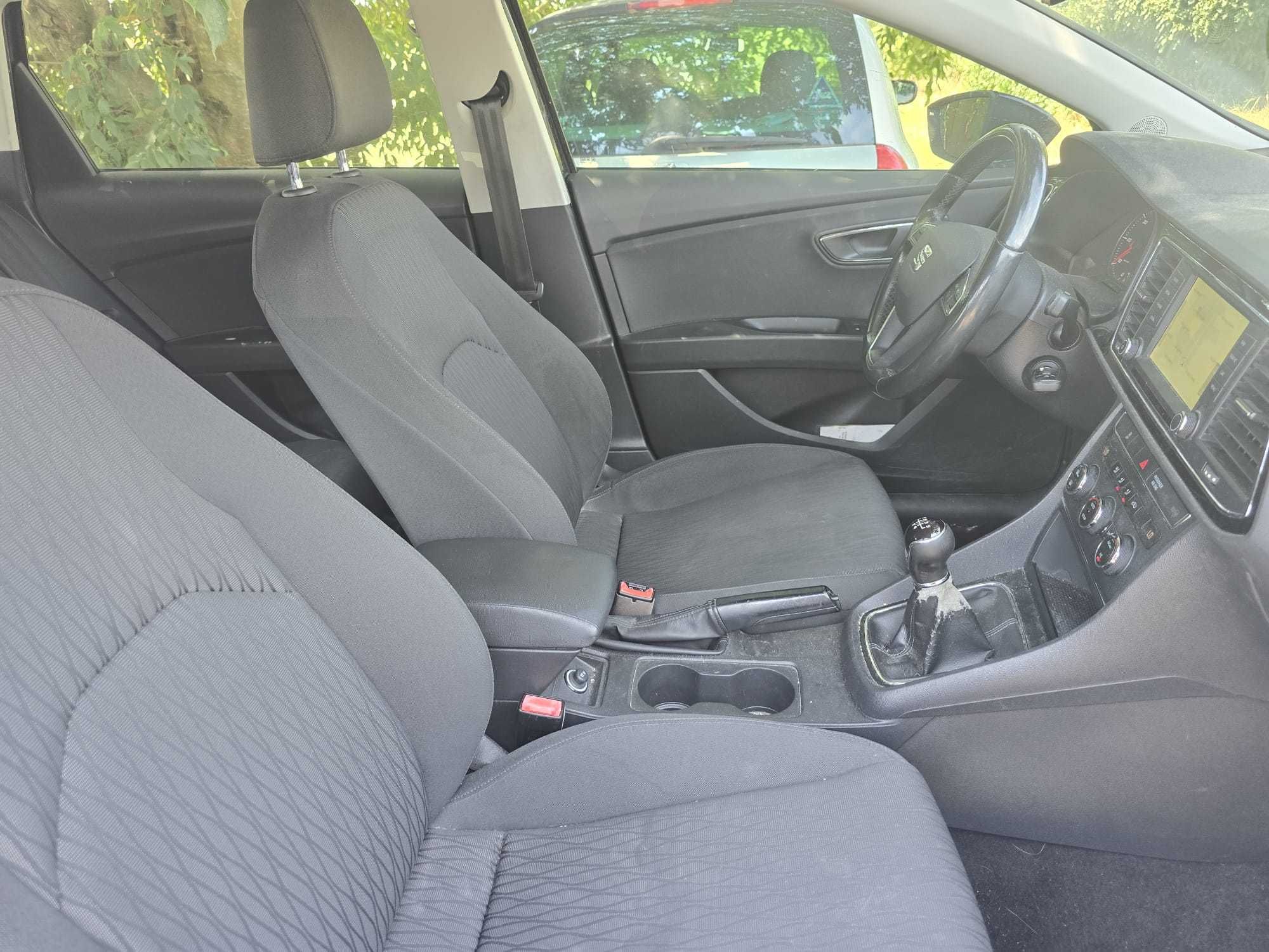 Seat Leon 1.6tdi  Posiadam inne auta z włoch  całe  i uszkodzone