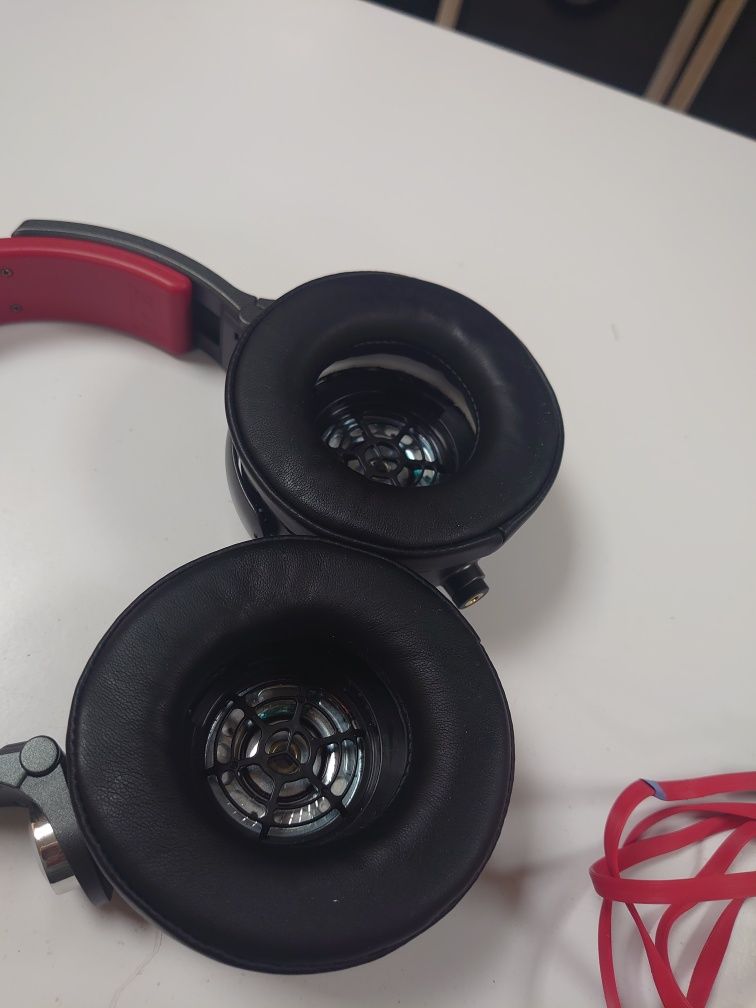 Hi-Res наушники на базе Sony MDR-X05