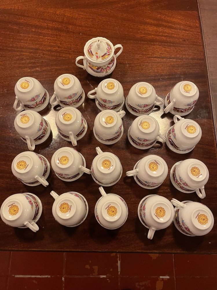 Conjunto de chá em porcelana T. Limoges