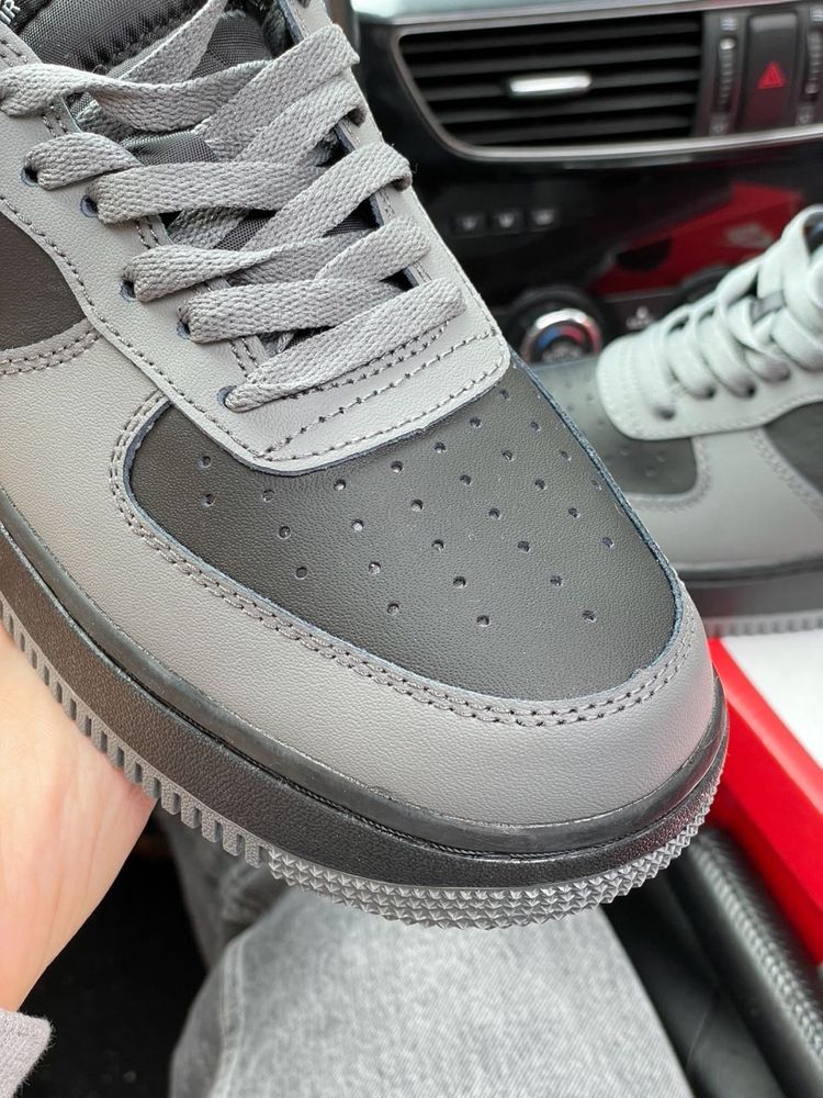 Nike Air Force Low Grey/Black.