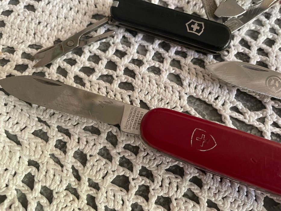 Zestaw starszych scyzoryków Victorinox