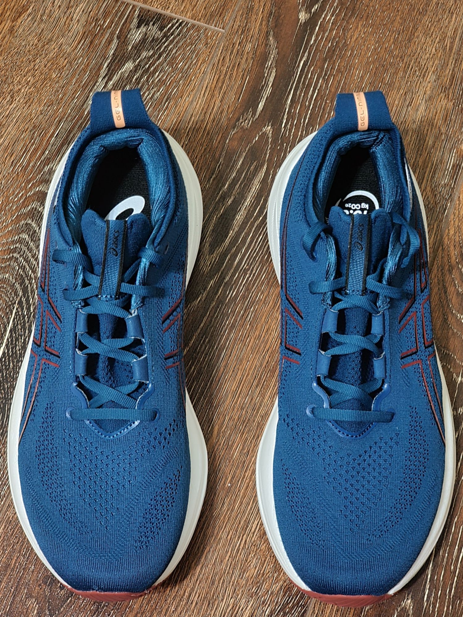 Оригінал 100% чоловічі кросівки asics nimbus 26 eur 44