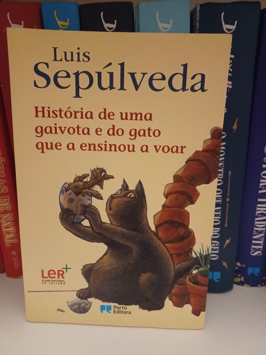 Livro História de uma gaivota e do gato que a ensinou a voar